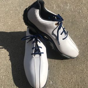 Boys Golf Shoes. Worn Once